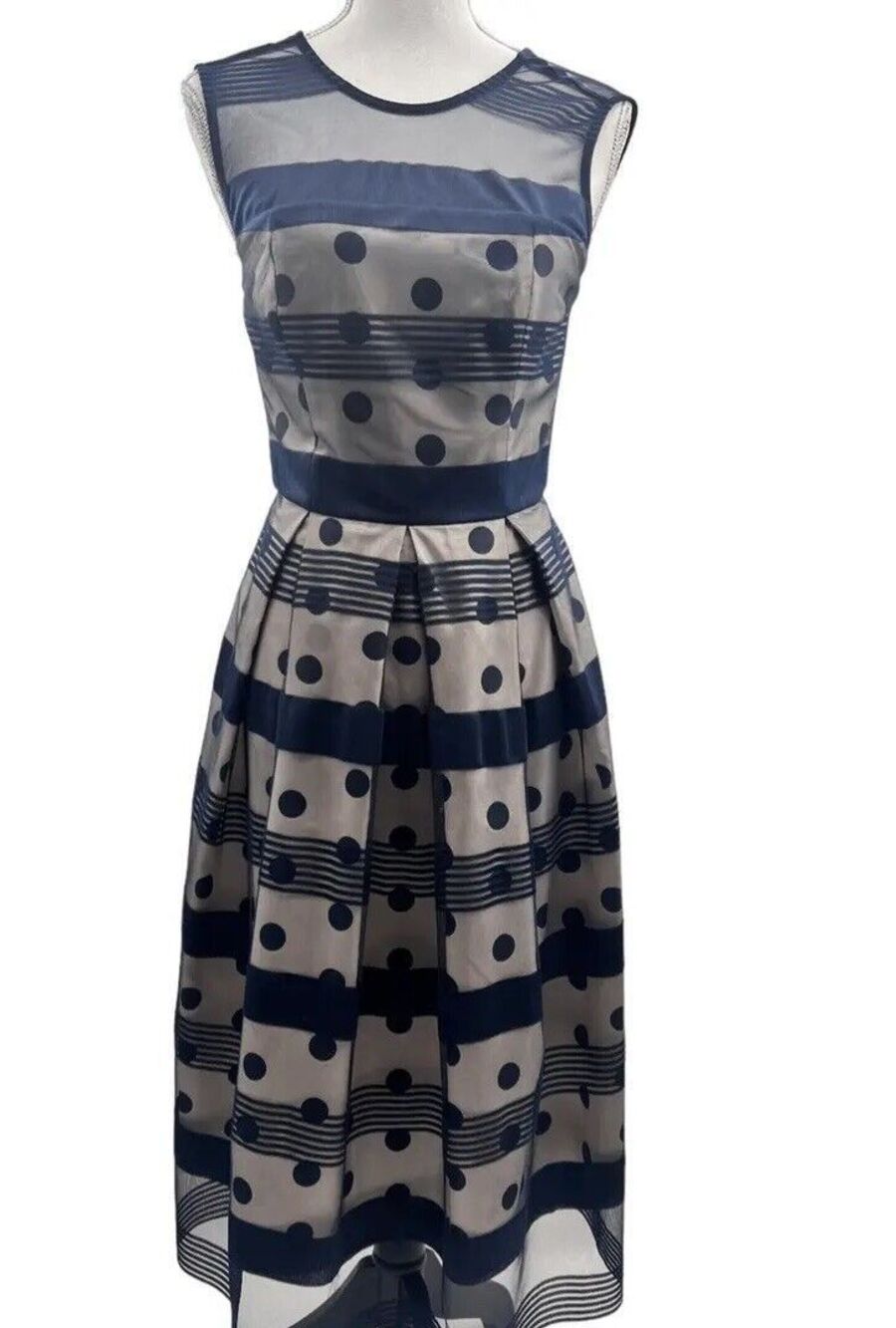 J. Peterman  sleeveless fully lined polka dot a line dress size 4